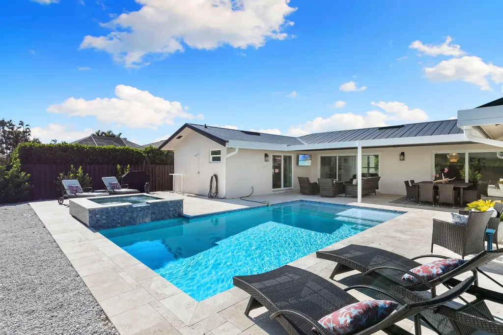 321 Columbus Way Marco Island FL 34145