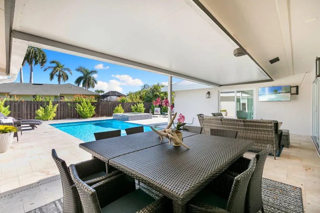 321 Columbus Way Marco Island FL 34145