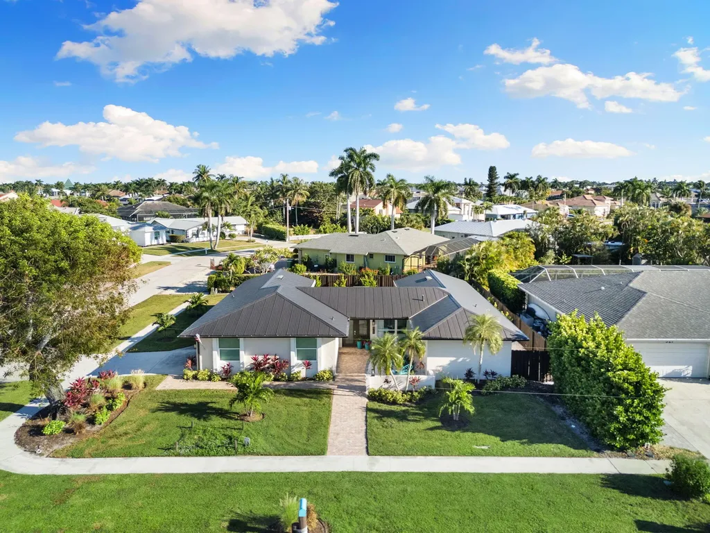 321 Columbus Way Marco Island FL 34145