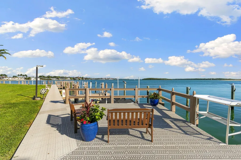 991 Collier Court Marco Island FL 34145