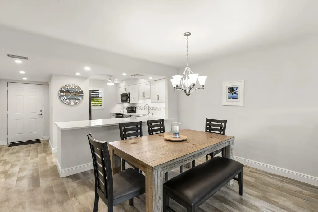 991 Collier Court Marco Island FL 34145