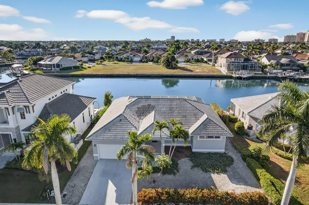 489 Adirondack Court Marco Island FL 34145