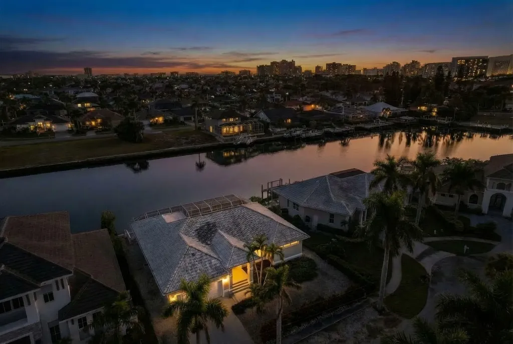 489 Adirondack Court Marco Island FL 34145