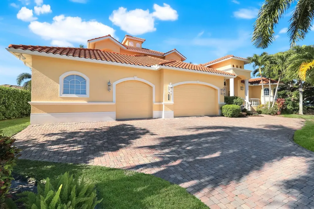 309 Rookery Court Marco Island FL 34145
