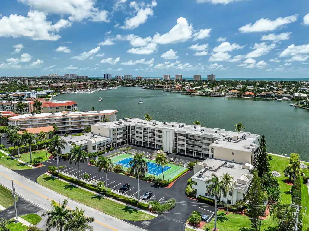 838 W Elkcam Circle Marco Island FL 34145