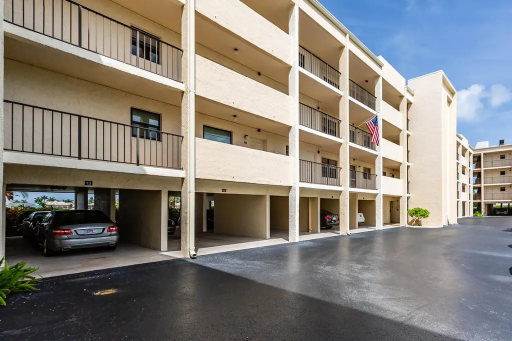 838 W Elkcam Circle Marco Island FL 34145