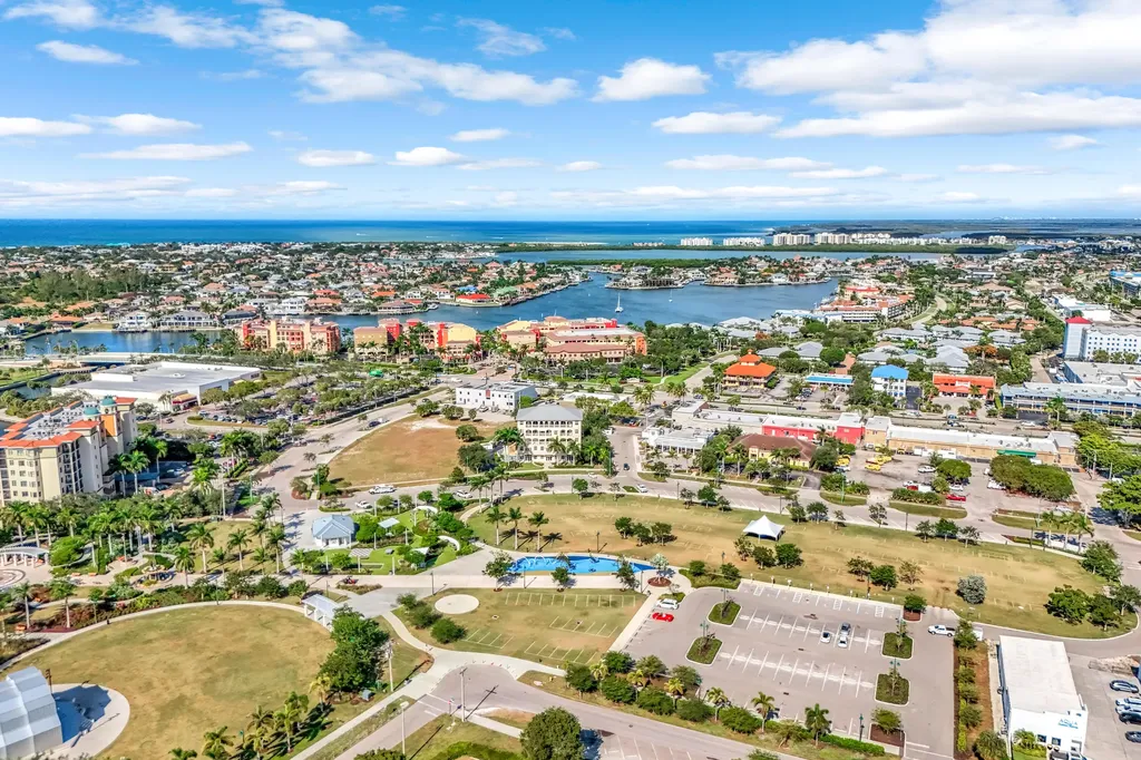 886 Park Marco Island FL 34145