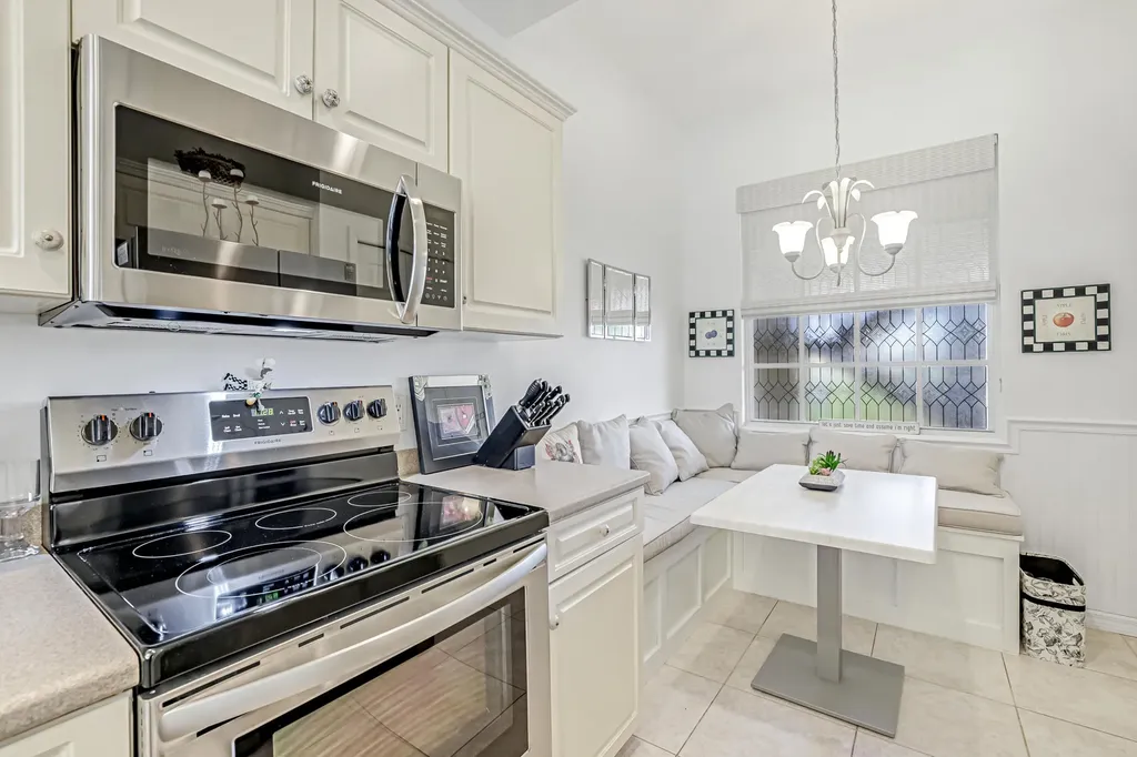 886 Park Marco Island FL 34145