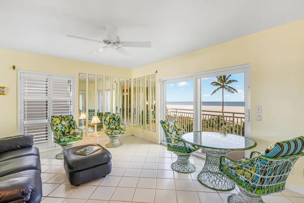 500 Saturn Marco Island FL 34145