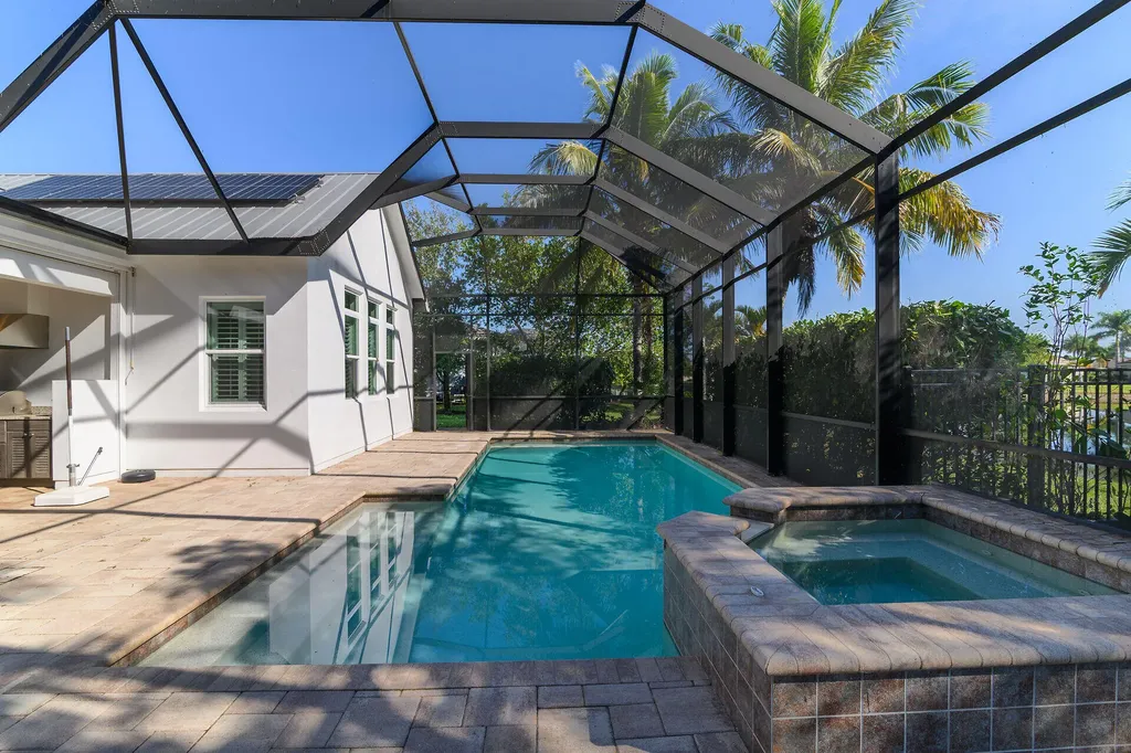 14752 Windward Lane Naples FL 34114