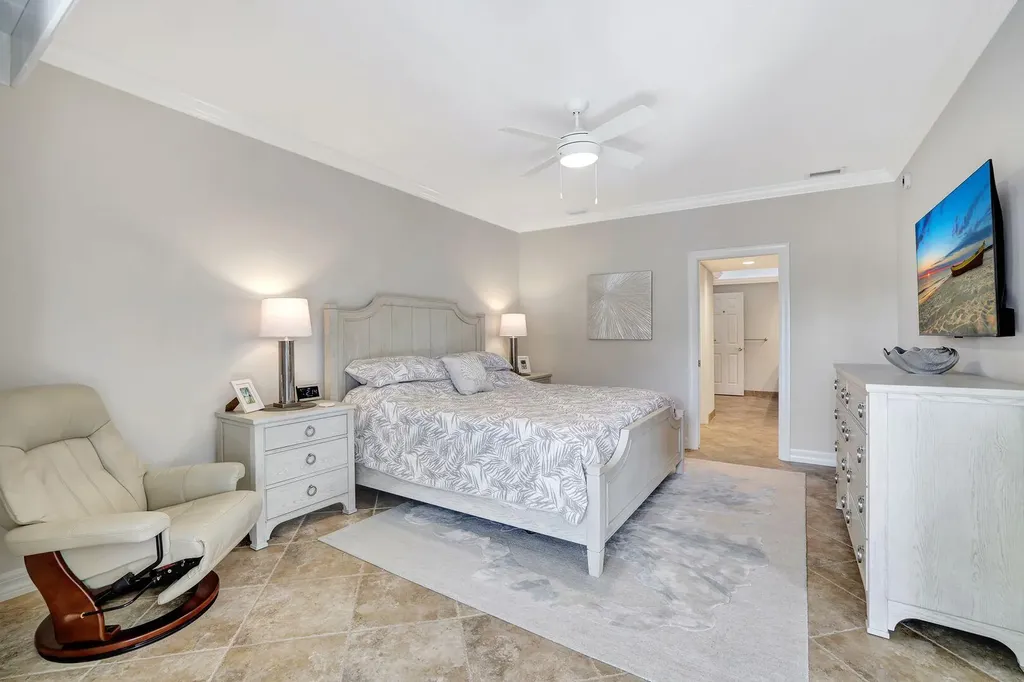 816 W Elkcam Circle Marco Island FL 34145