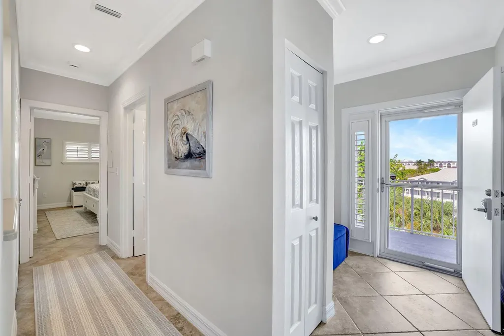 816 W Elkcam Circle Marco Island FL 34145