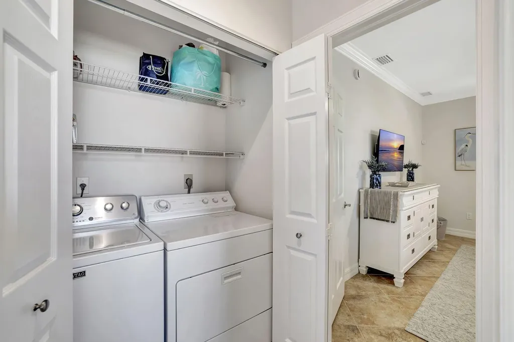 816 W Elkcam Circle Marco Island FL 34145