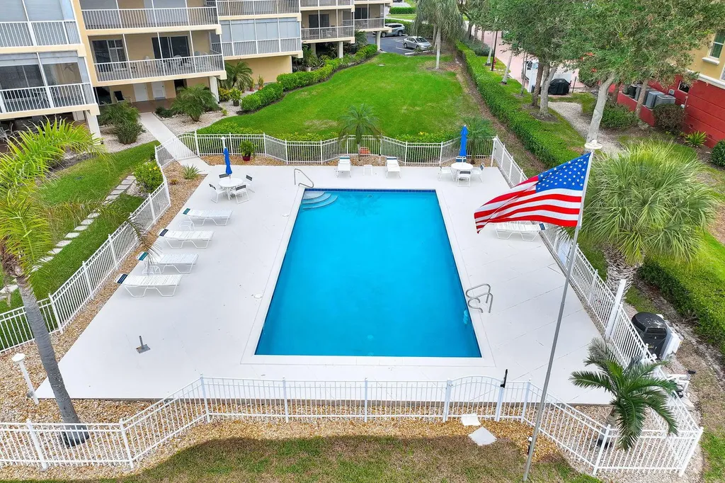 816 W Elkcam Circle Marco Island FL 34145