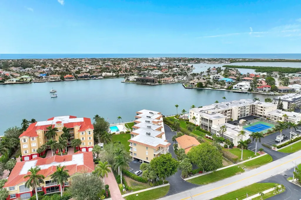 816 W Elkcam Circle Marco Island FL 34145