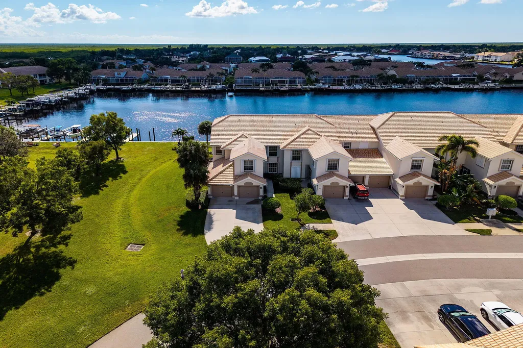 360 Stella Maris Drive N Naples FL 34114