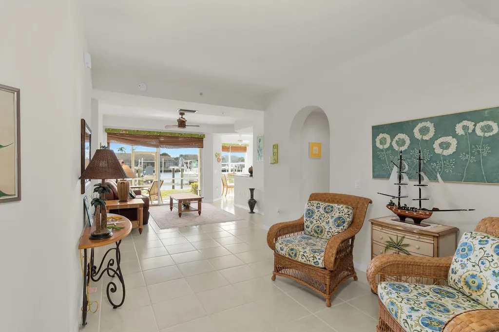 360 Stella Maris Drive N Naples FL 34114