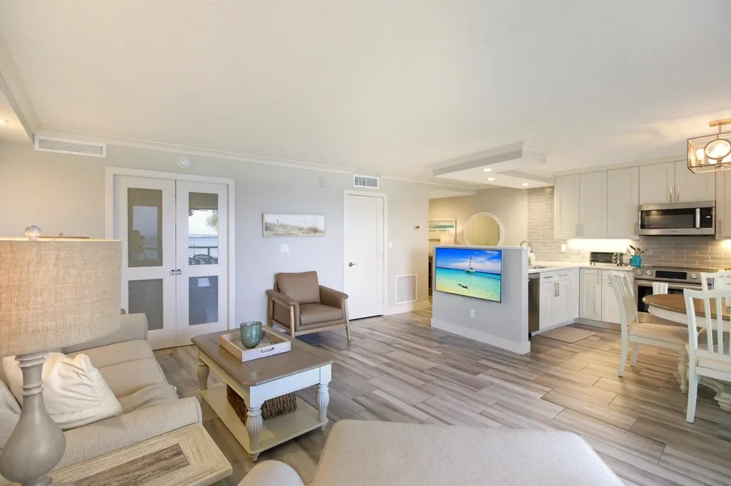 1085 Bald Eagle Drive Marco Island FL 34145