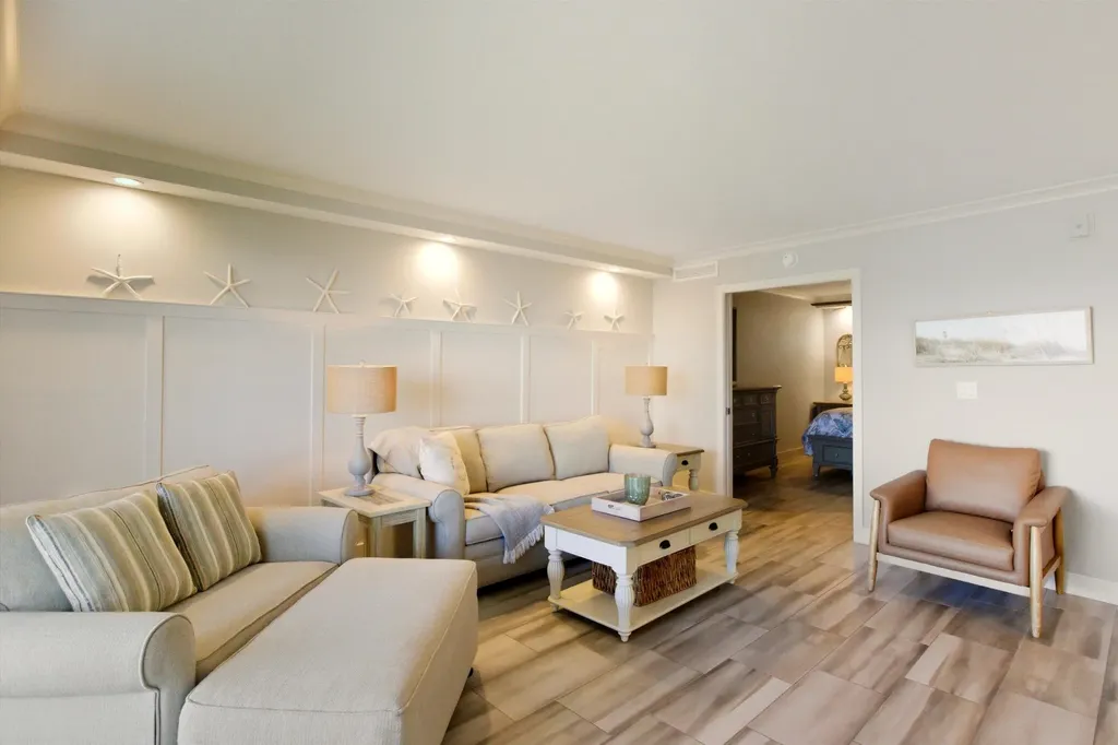 1085 Bald Eagle Drive Marco Island FL 34145