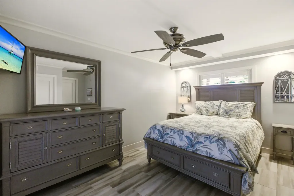 1085 Bald Eagle Drive Marco Island FL 34145