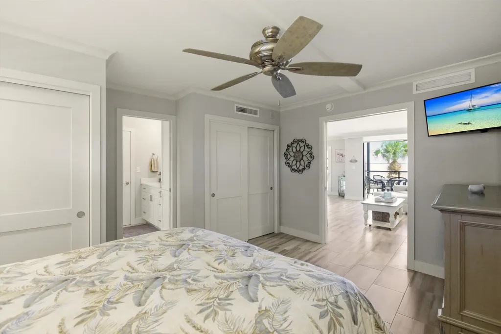 1085 Bald Eagle Drive Marco Island FL 34145