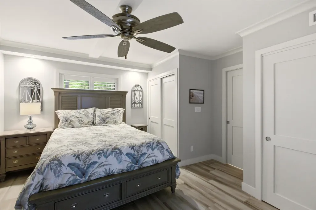 1085 Bald Eagle Drive Marco Island FL 34145