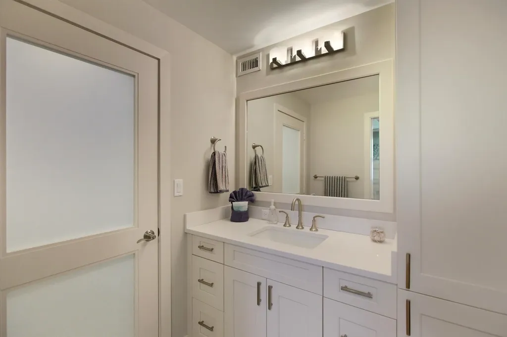 1085 Bald Eagle Drive Marco Island FL 34145