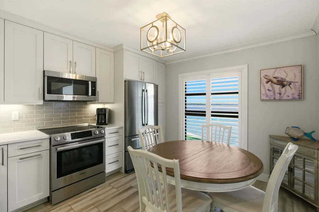 1085 Bald Eagle Drive Marco Island FL 34145