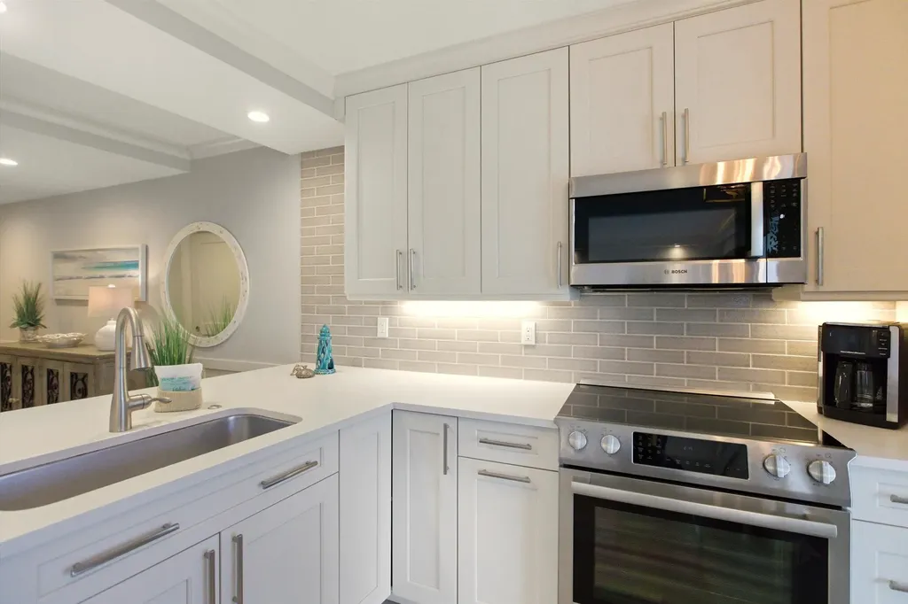 1085 Bald Eagle Drive Marco Island FL 34145