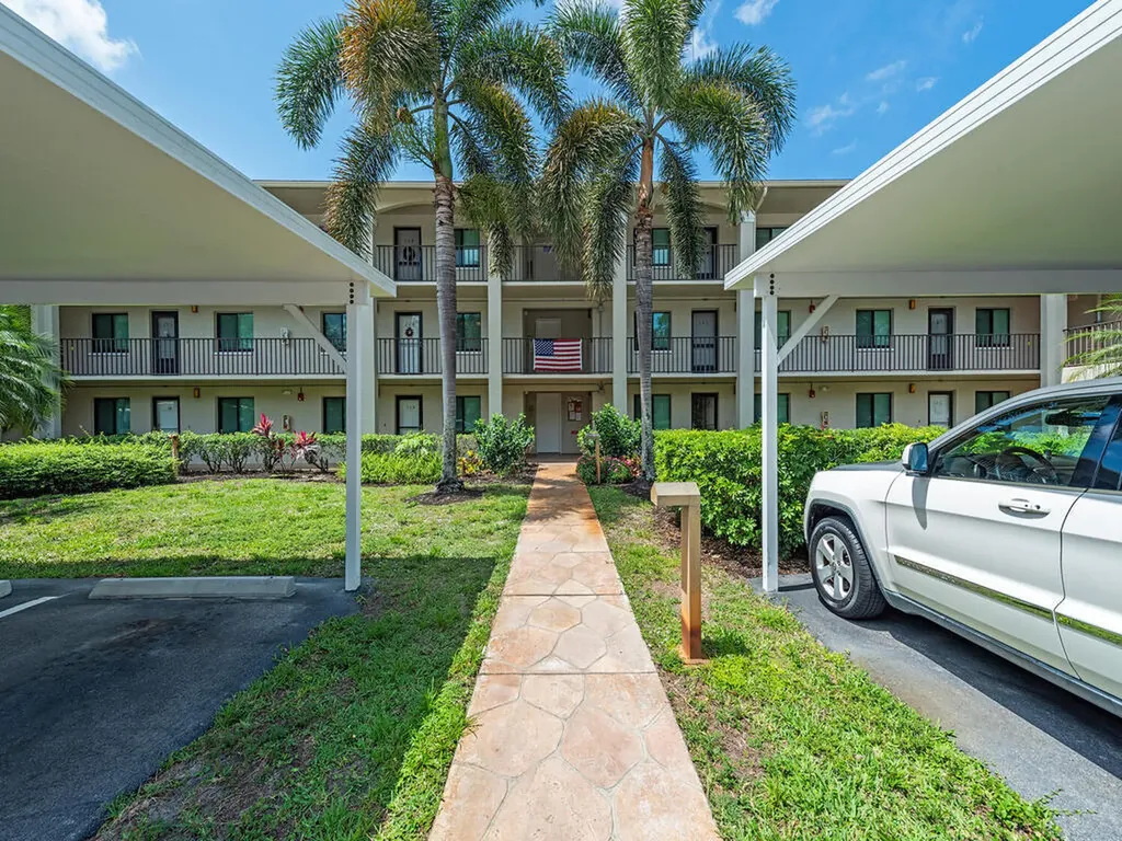 5776 Deauville Circle Naples FL 34112