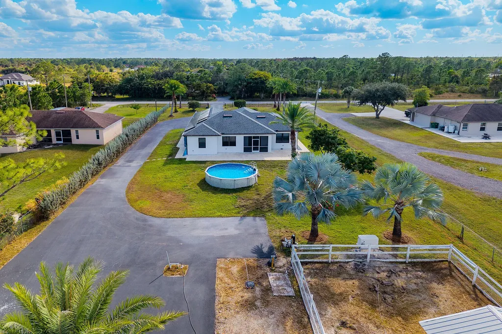 3625 54th Avenue NE Naples FL 34120