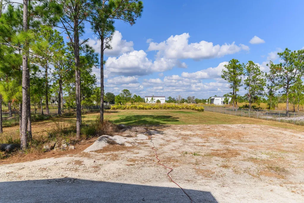 3625 54th Avenue NE Naples FL 34120