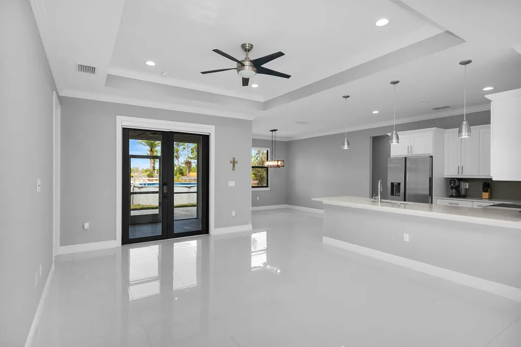 3625 54th Avenue NE Naples FL 34120