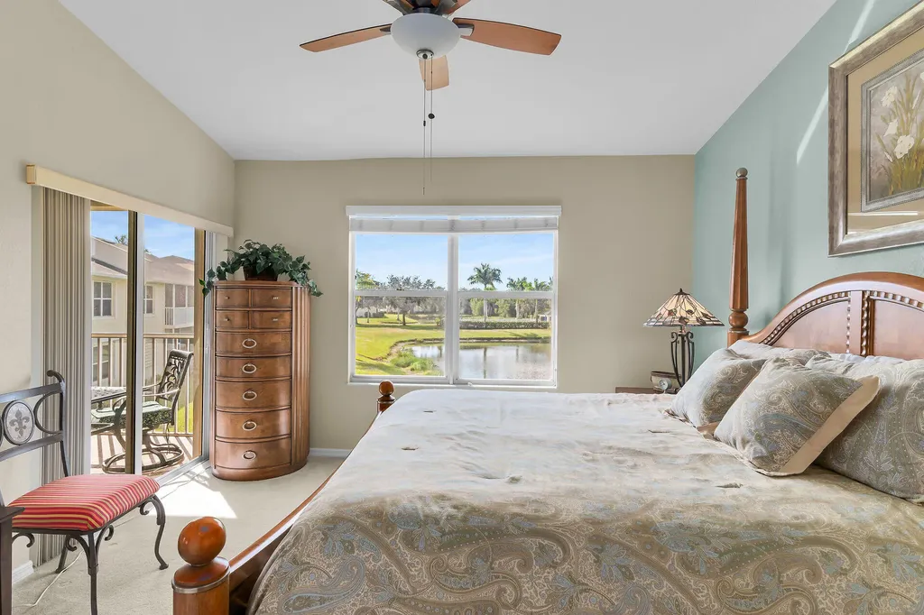 350 Newport Drive Naples FL 34114