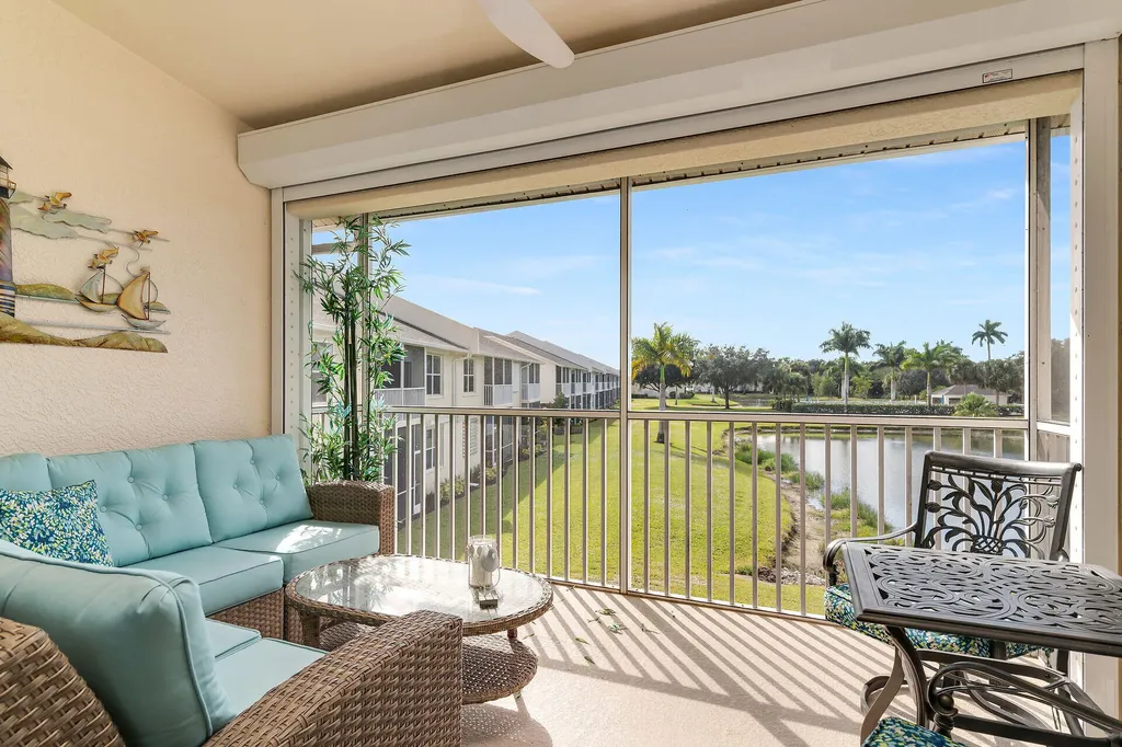 350 Newport Drive Naples FL 34114