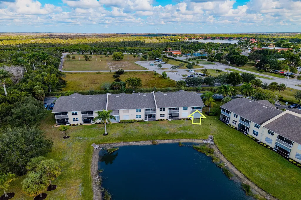 350 Newport Drive Naples FL 34114