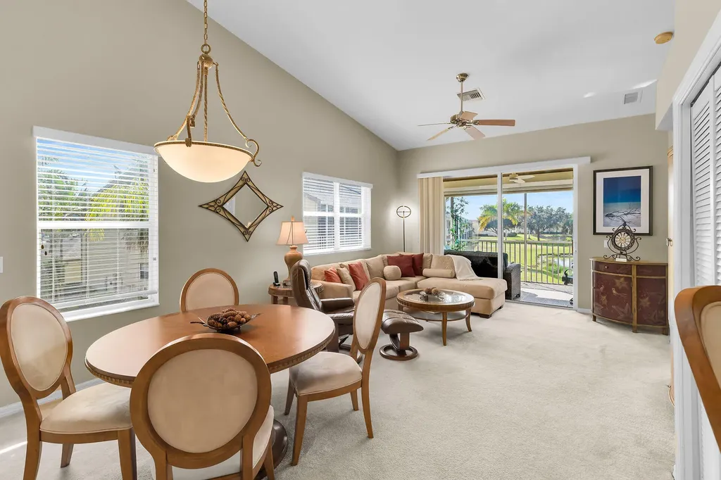 350 Newport Drive Naples FL 34114