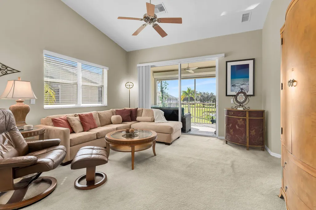 350 Newport Drive Naples FL 34114