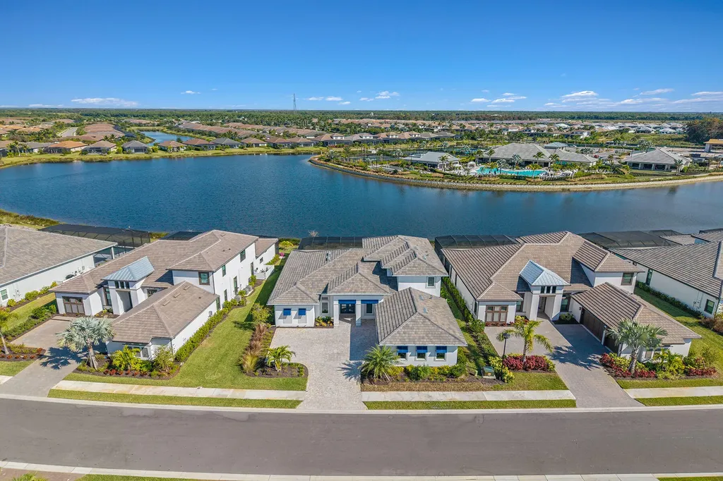 15378 Turin Drive Naples FL 34114