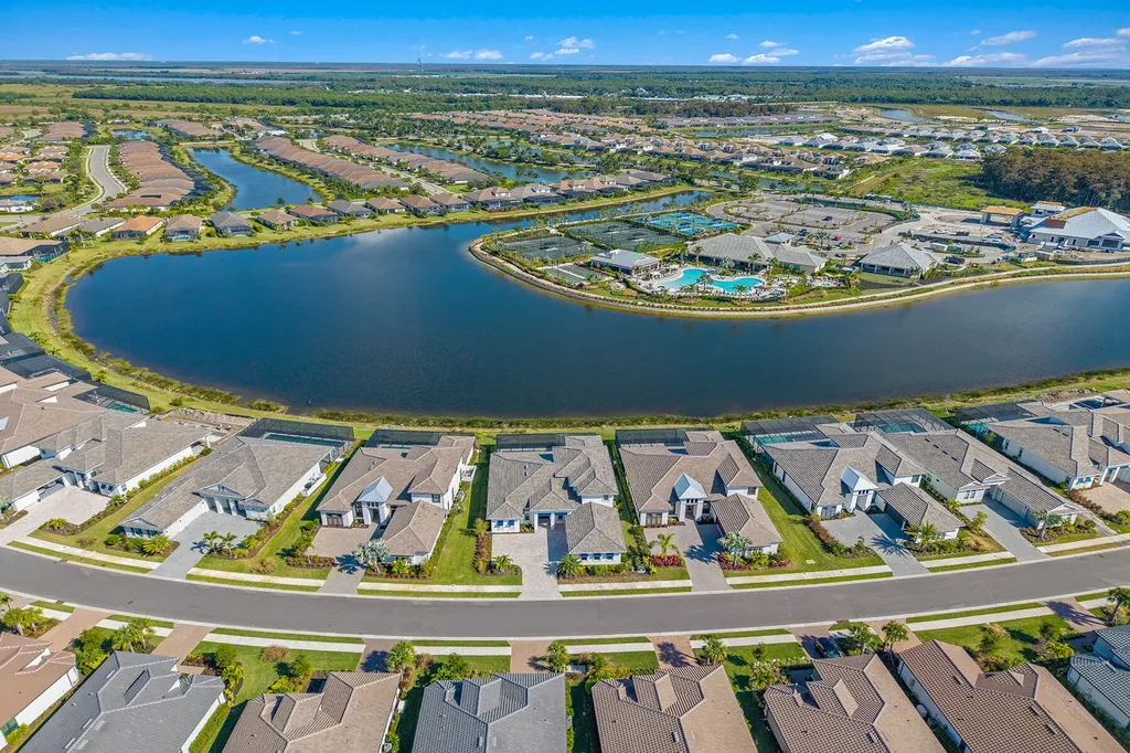 15378 Turin Drive Naples FL 34114