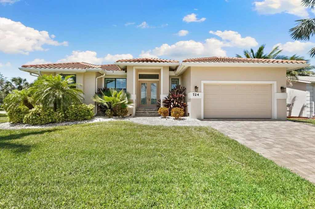 724 Seagrape Drive Marco Island FL 34145