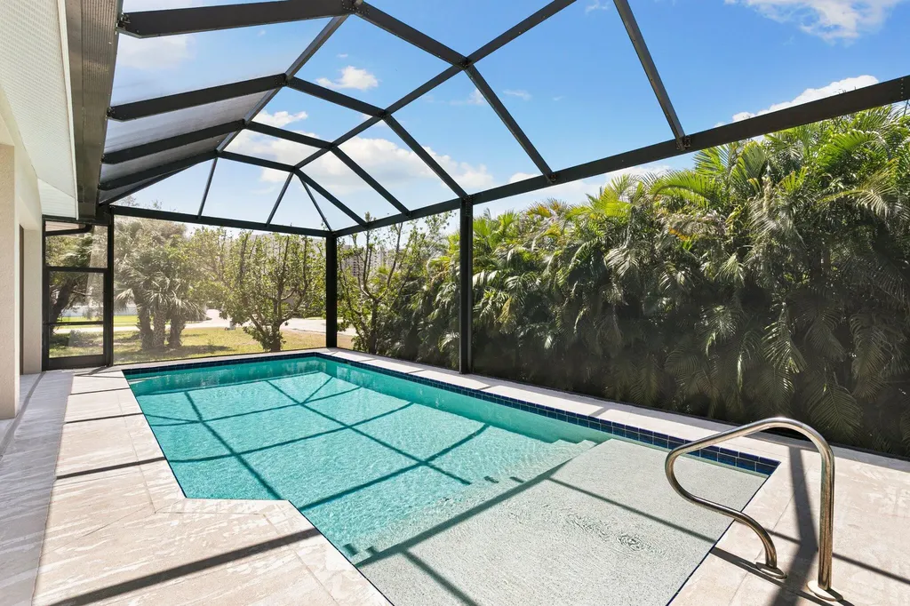 724 Seagrape Drive Marco Island FL 34145