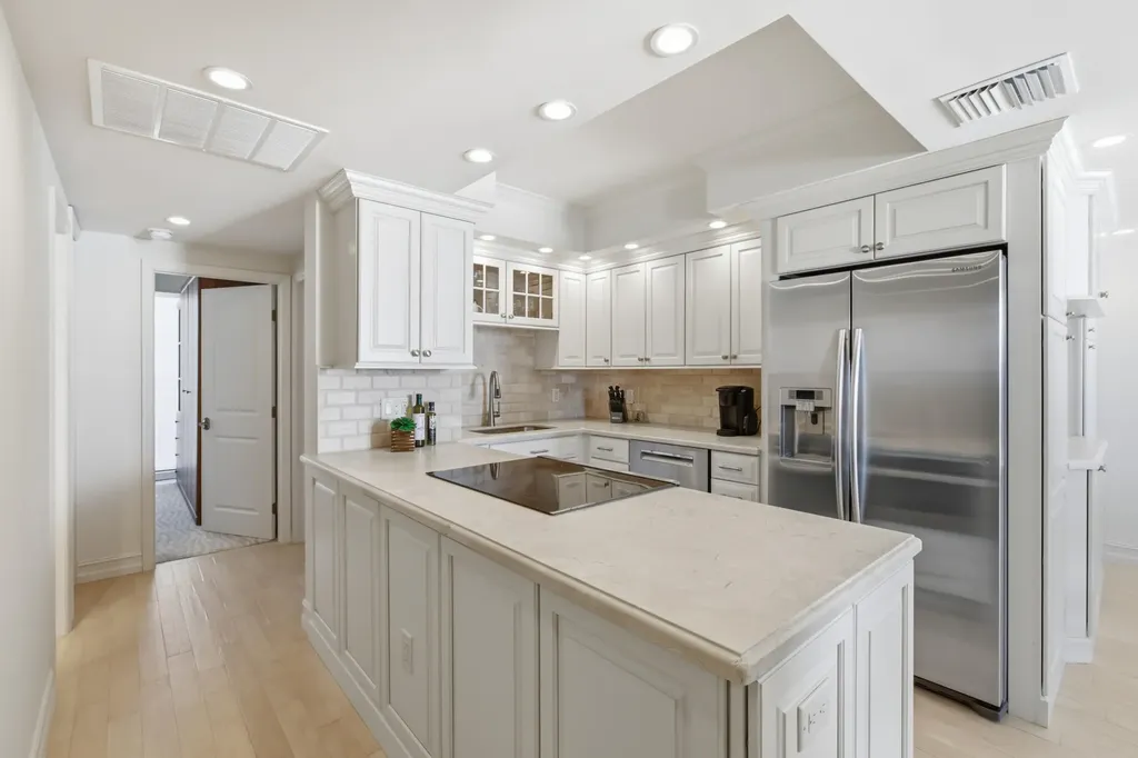 140 Seaview Court Marco Island FL 34145