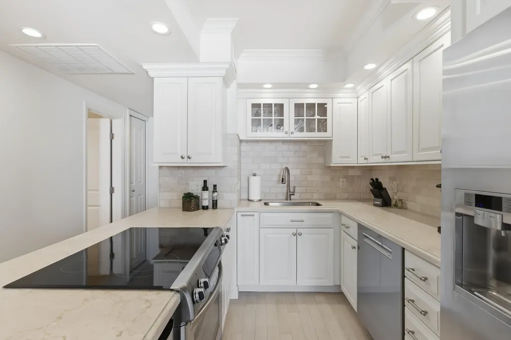 140 Seaview Court Marco Island FL 34145