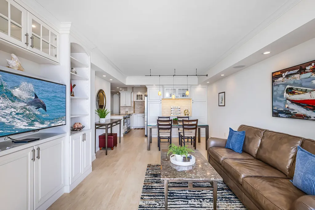 140 Seaview Court Marco Island FL 34145