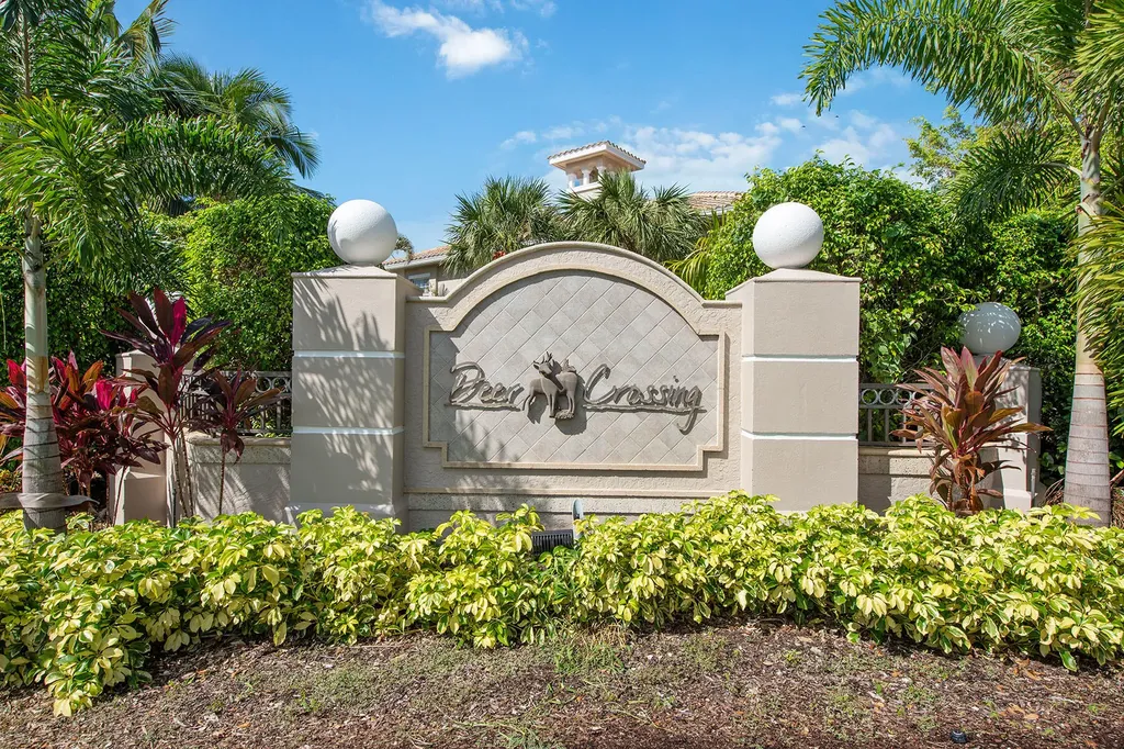 3945 Deer Crossing Court Naples FL 34114