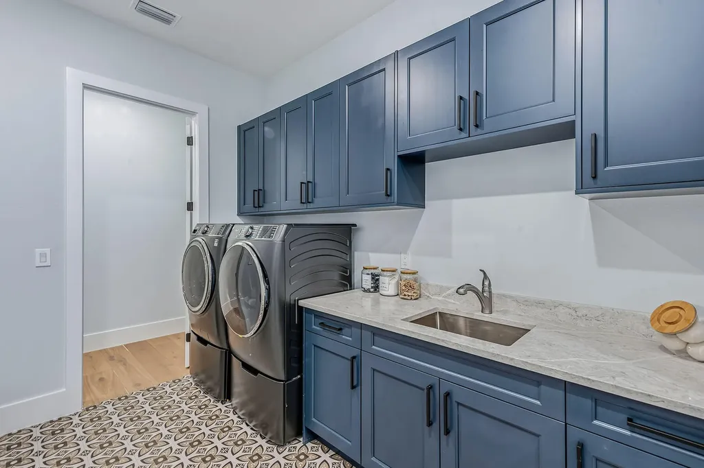 840 S Heathwood Drive Marco Island FL 34145