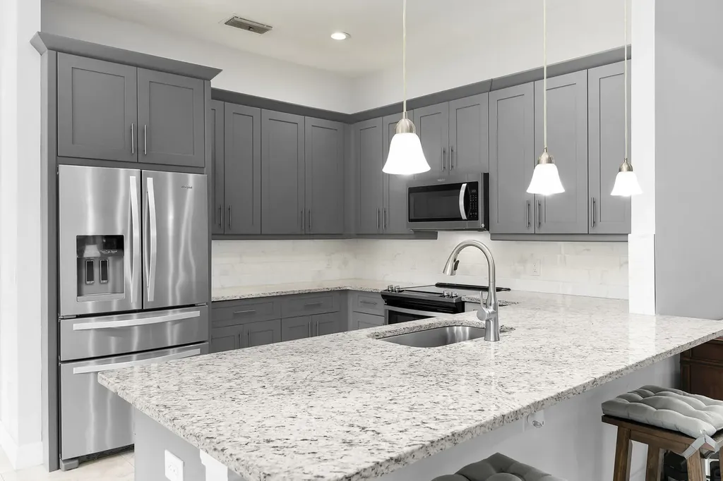 548 47th Avenue NE Naples FL 34120