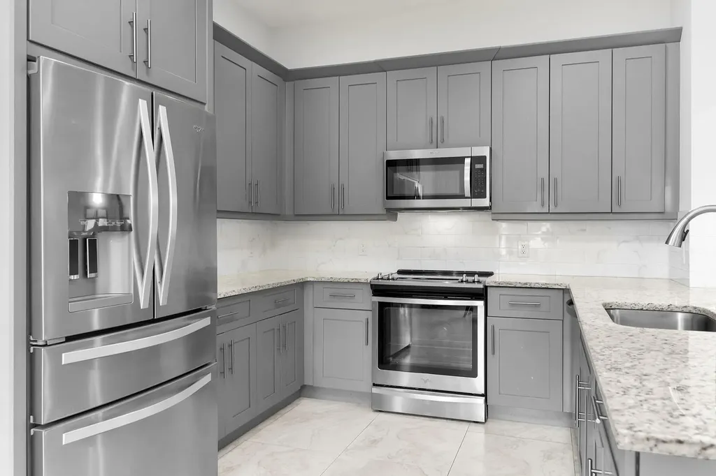 548 47th Avenue NE Naples FL 34120