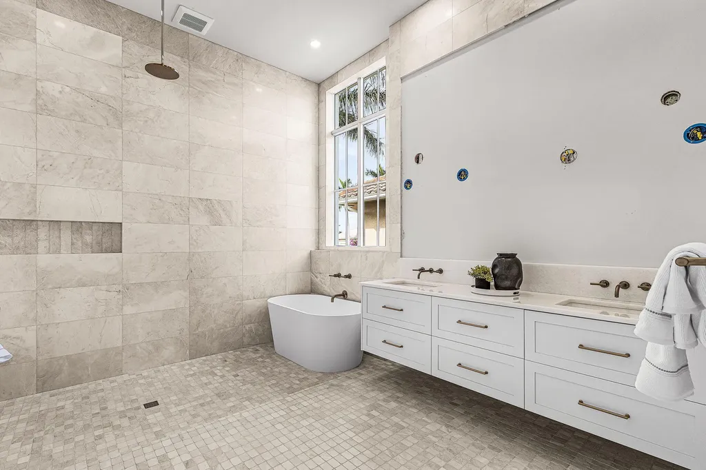 25 Covewood Court Marco Island FL 34145